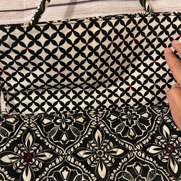 Retired Vera Bradley Knot Just a Clutch Purse in Barcelona Pattern - Picture 3 of 8